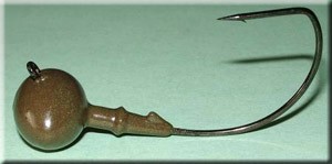 45&deg; Football Jighead with 38109 hook